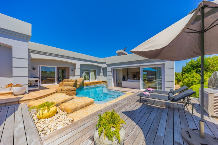 4 Bedroom Property for Sale in Pezula Golf Estate Western Cape